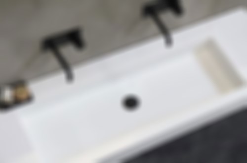 白色圓形臺(tái)盆